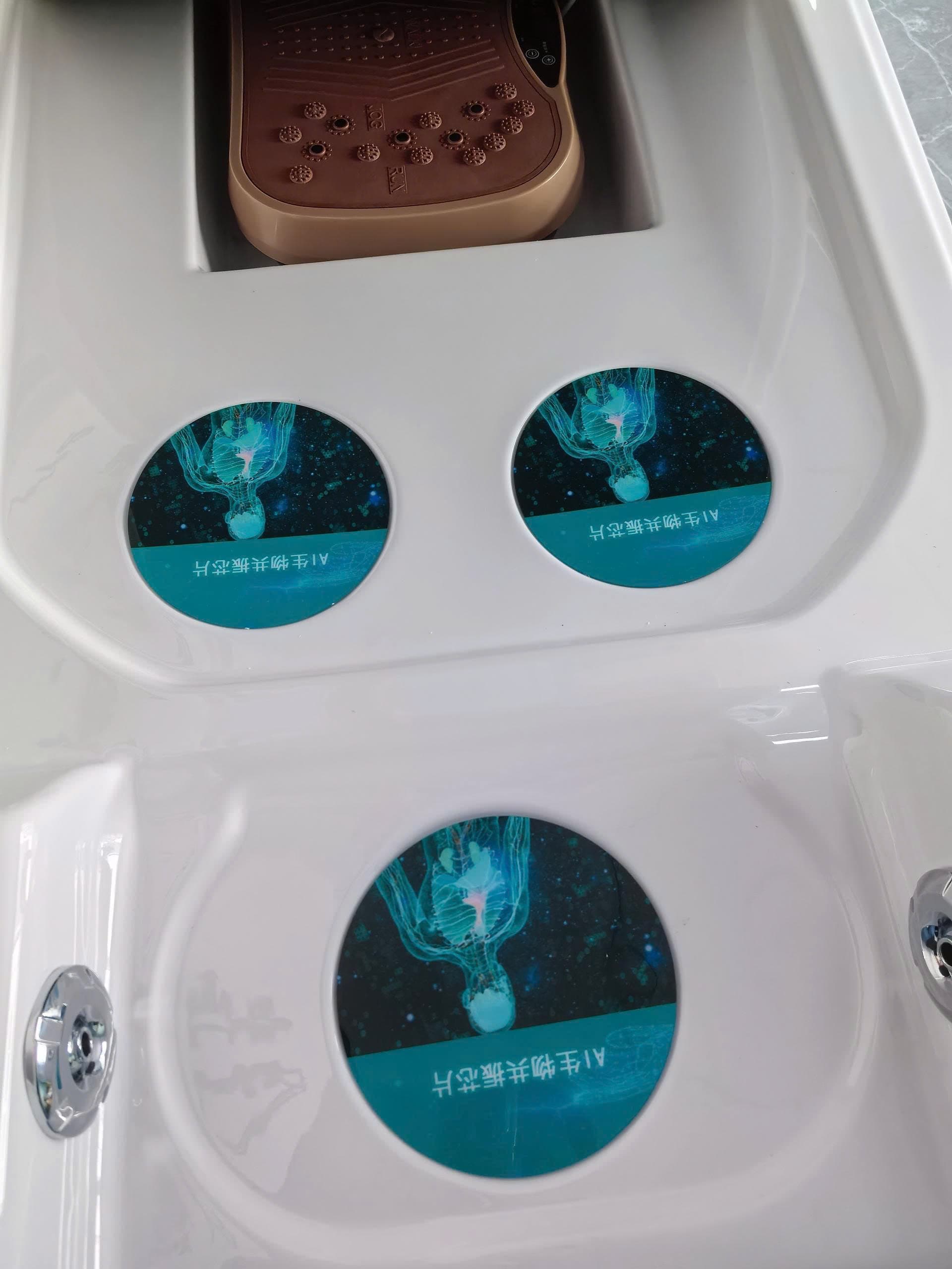 Phụ kiện đi kèm